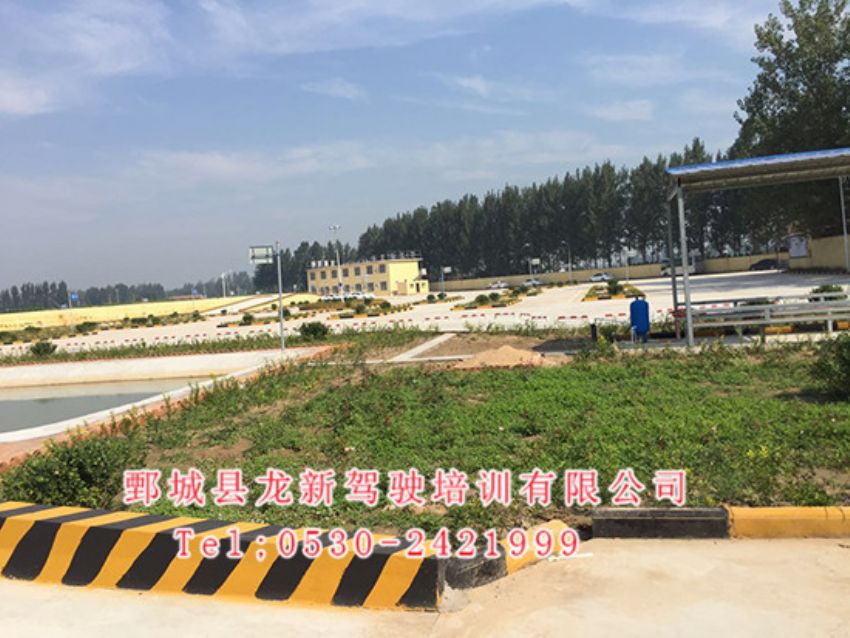 點(diǎn)擊查看詳細(xì)信息<br>標(biāo)題：校內(nèi)展示 閱讀次數(shù)：1045