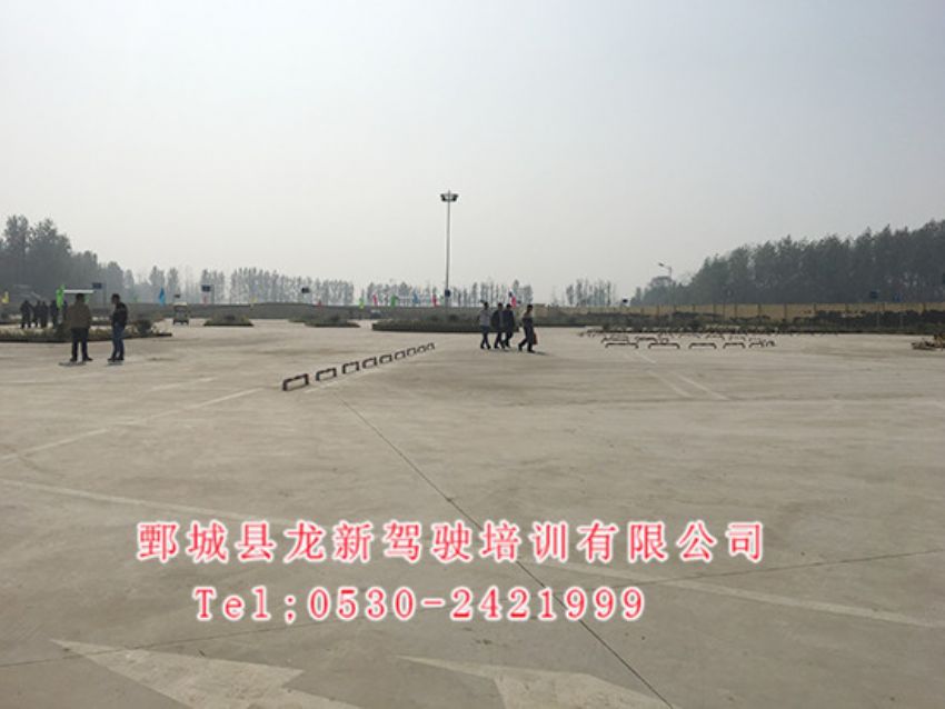 點(diǎn)擊查看詳細(xì)信息<br>標(biāo)題：校內(nèi)展示 閱讀次數(shù)：1088