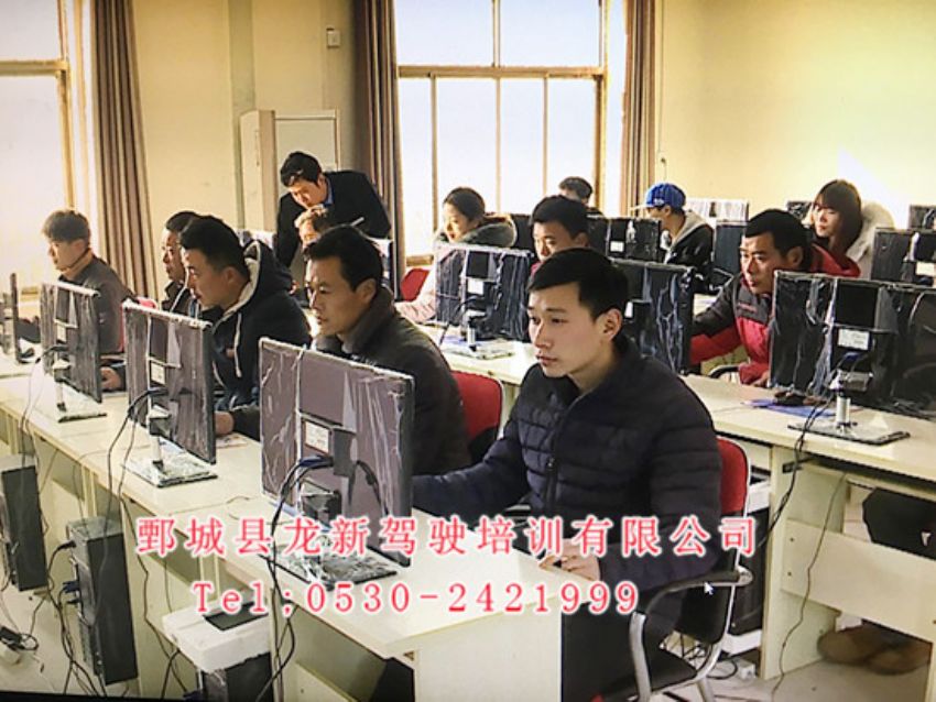 點(diǎn)擊查看詳細(xì)信息<br>標(biāo)題：師資團(tuán)隊(duì) 閱讀次數(shù)：1392